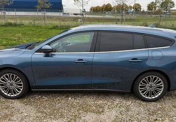 Ford Focus 75.100 km 14.499 &euro; Grevenbroich 41516