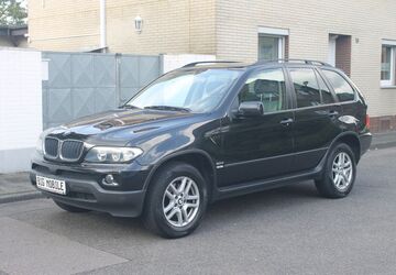 BMW X5 210.000 km 8.990 &euro; Köln 50739