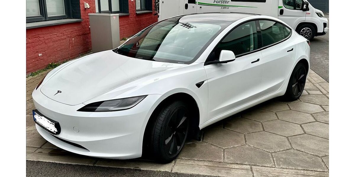 Tesla Model 3 66.500 km 34.900 &euro; Düsseldorf 40599