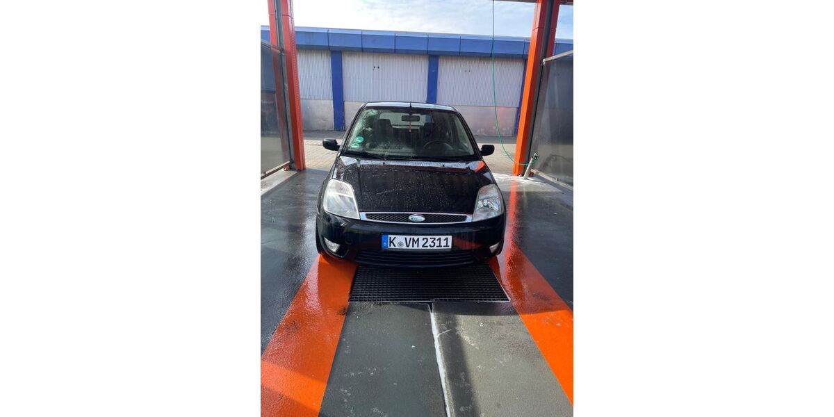 Ford Fiesta 180.000 km 1.500 &euro; Köln 51143