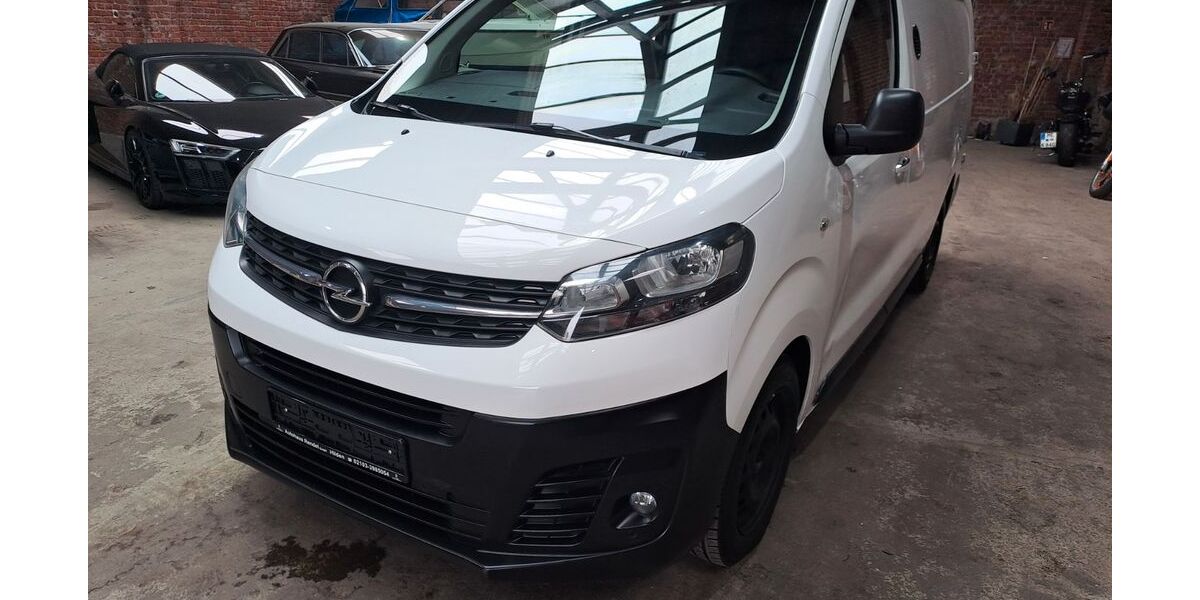 Opel Vivaro 93.217 km 16.980 &euro; Hilden 40721