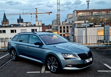 Skoda Superb 117.000 km 23.400 &euro; Köln 50829