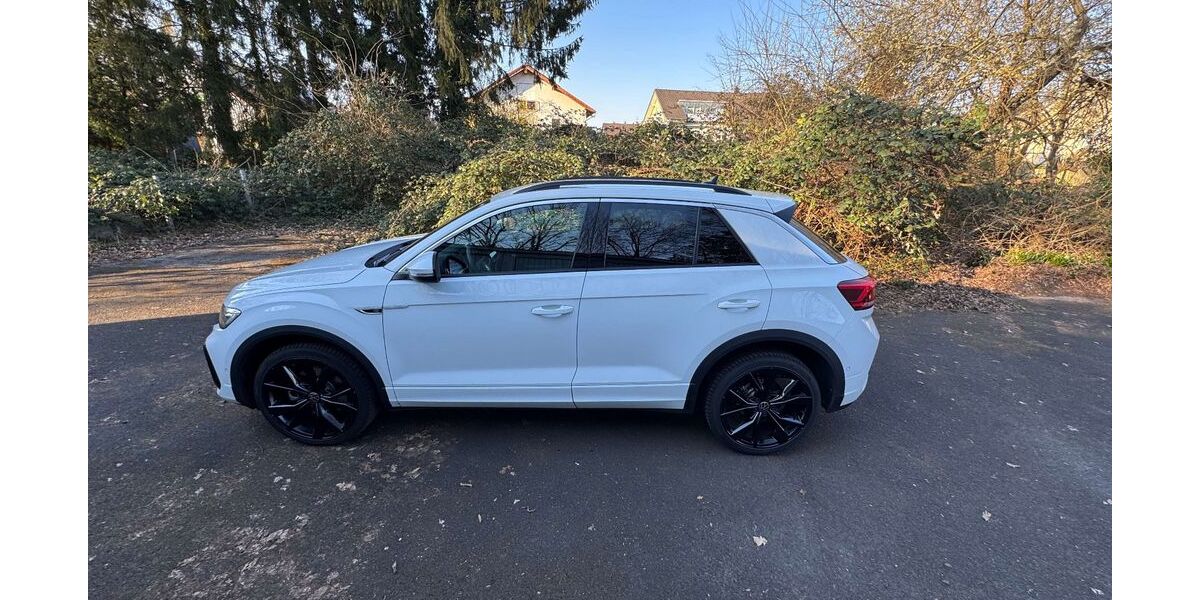 VW T-Roc 7.982 km 31.999 &euro; Bergisch Gladbach 51469
