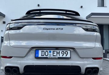 Porsche Cayenne 29.300 km 100.000 &euro; Düsseldorf 40215