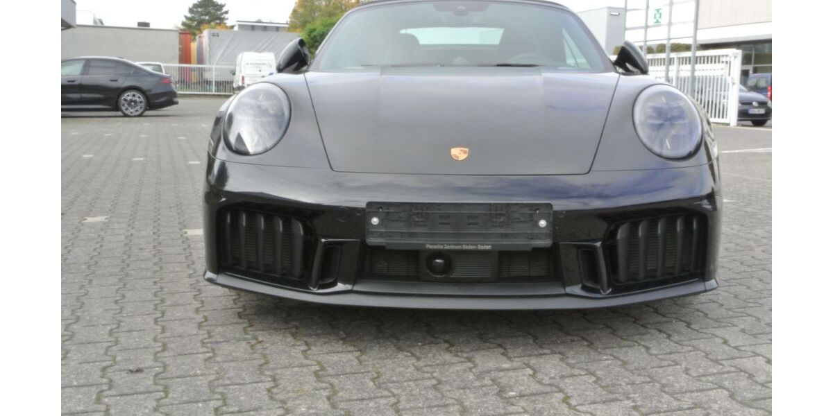 Porsche 992 8.999 km 179.992 &euro; Köln Lövenich 50859