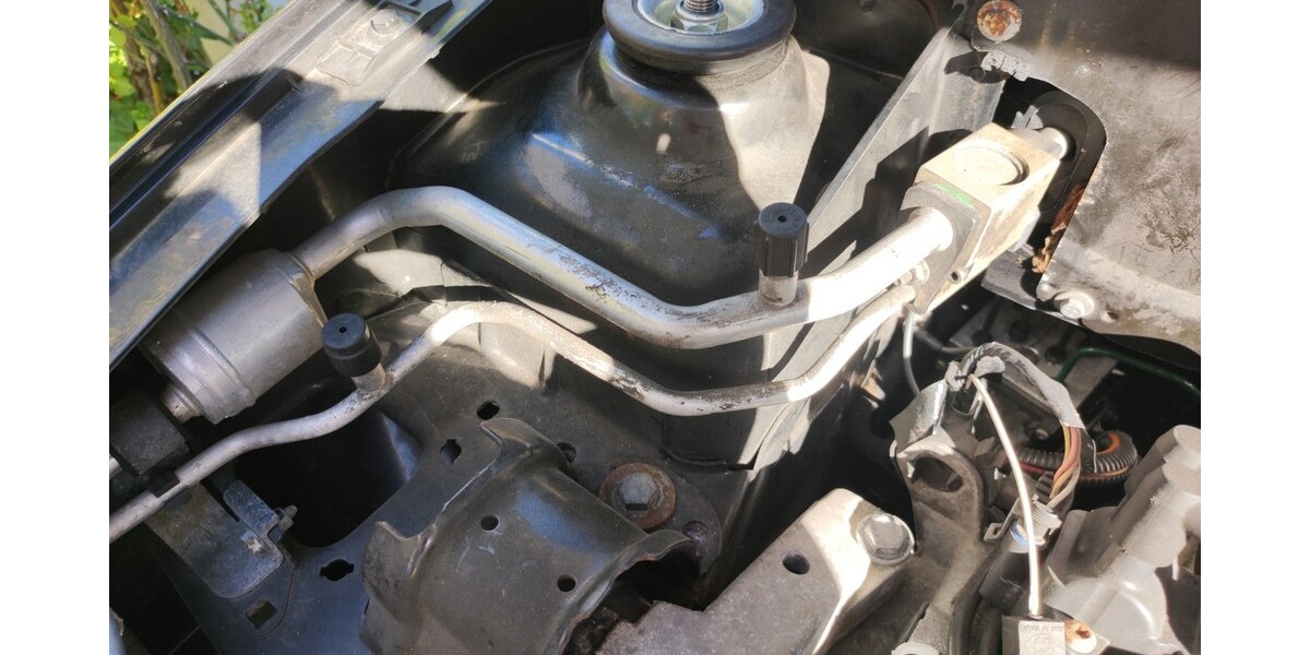 Renault Clio 122.280 km 1.900 &euro; Solingen 42651