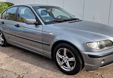 BMW 320 335.917 km 2.295 &euro; Köln 51107