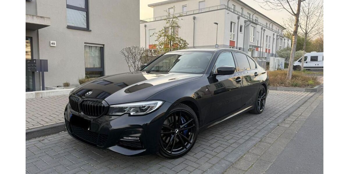 BMW 330 105.000 km 34.990 &euro; Bergisch Gladbach 51467