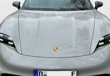 Porsche Taycan 52.681 km 63.400 &euro; Düsseldorf 40235