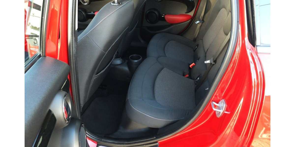 Mini ONE NAVI KLIMAAUT BLUETOOTH PDC 5-TÜRIG 108.788 km 9.904 &euro; Köln 50858