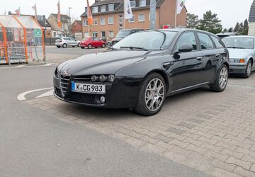 Alfa Romeo 159 266.600 km 3.499 &euro; Köln 51061