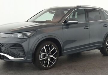 VW Tiguan 15.100 km 48.284 &euro; Düsseldorf 40233