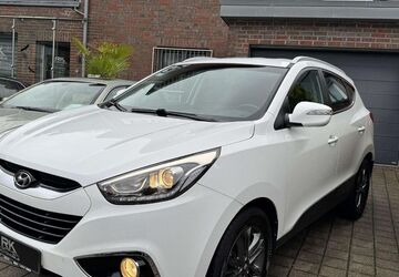 Hyundai ix35 143.000 km 8.999 &euro; Solingen 42651