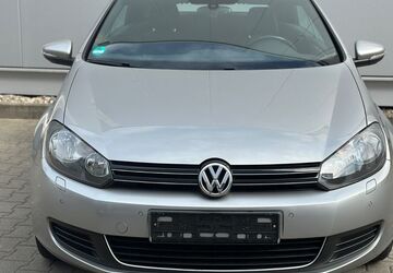 VW Golf 104.000 km 7.490 &euro; Düsseldorf - Bezirk 8 40231