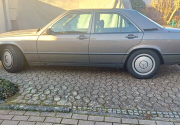 Mercedes-Benz 190 128.000 km 8.500 &euro; Hilden 40724
