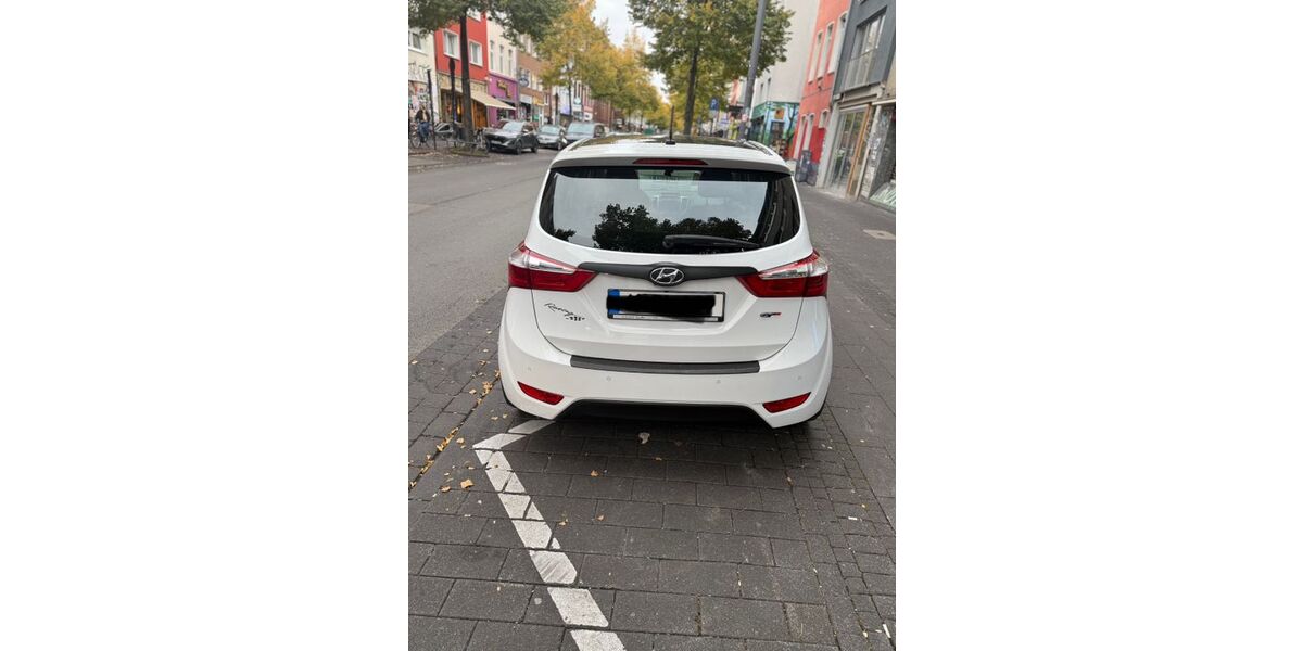 Hyundai ix20 86.670 km 11.000 &euro; Köln 51105