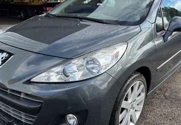 Peugeot 207 175.587 km 2.500 &euro; Köln 50823