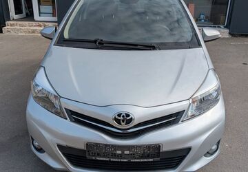 Toyota Yaris 123.050 km 4.850 &euro; Wermelskirchen 42929