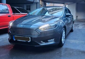 Ford Focus 36.500 km 8.990 &euro; Niehl 50735