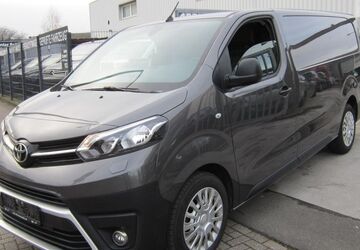 Toyota Proace (Verso) 148.000 km 14.990 &euro; Köln 51105