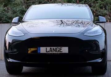 Tesla Model Y 35.154 km 39.980 &euro; Köln 50996