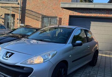 Peugeot 206 157.000 km 1.999 &euro; Solingen 42651