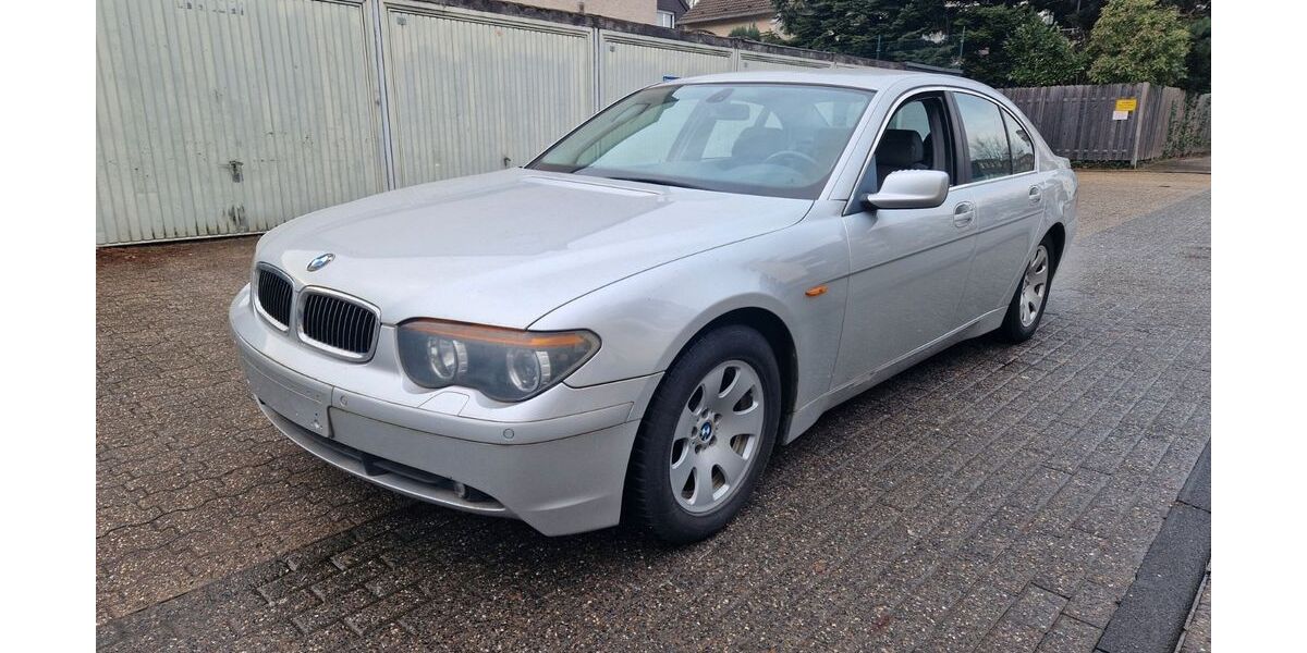 BMW 735 208.000 km 1.799 &euro; Burscheid 51399