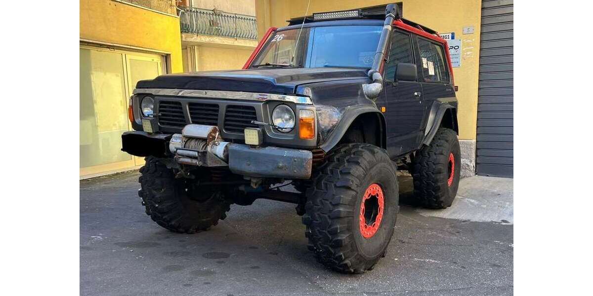 Nissan Patrol 300.000 km 14.990 &euro; Köln 51067