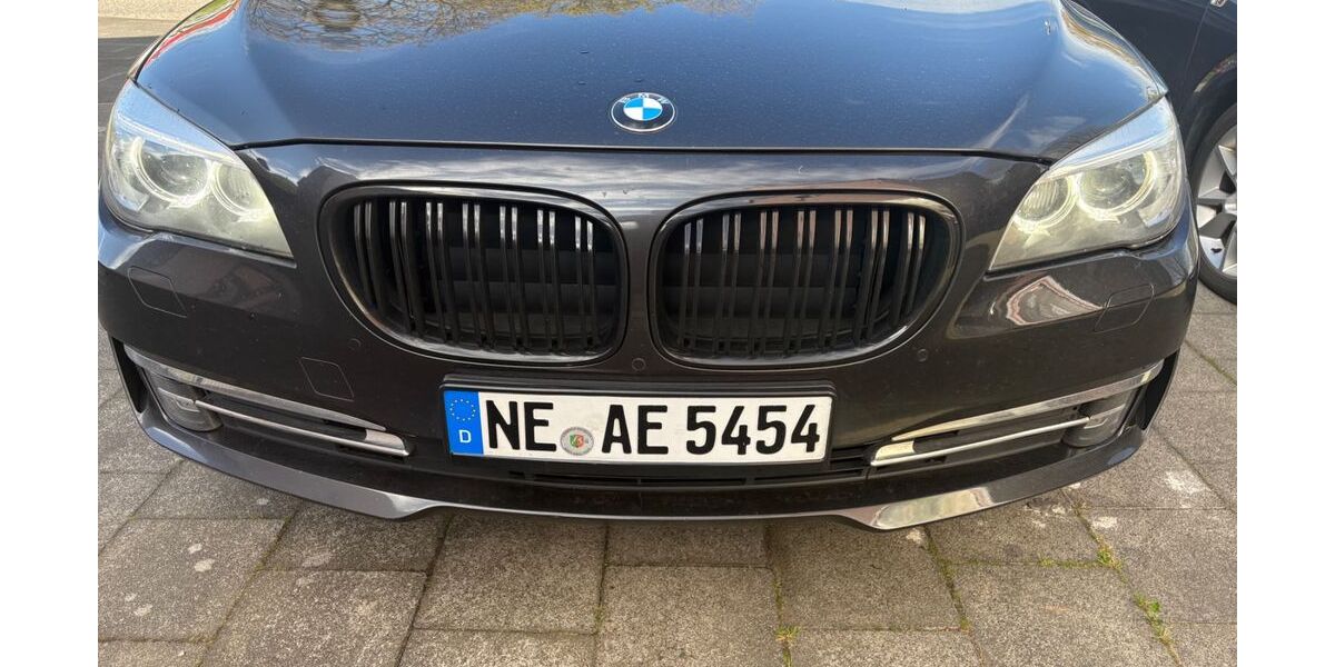 BMW 730 188.000 km 17.490 &euro; Neuss 41460
