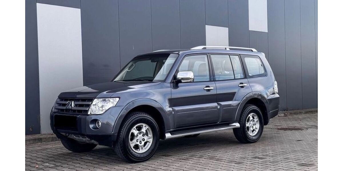 Mitsubishi Pajero 169.556 km 12.500 &euro; Hürth 50354