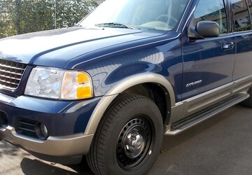 Ford Explorer 200.500 km 8.900 &euro; Remscheid 42853