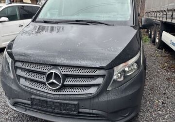 Mercedes-Benz Vito 290.000 km 16.900 &euro; Düsseldorf 40227