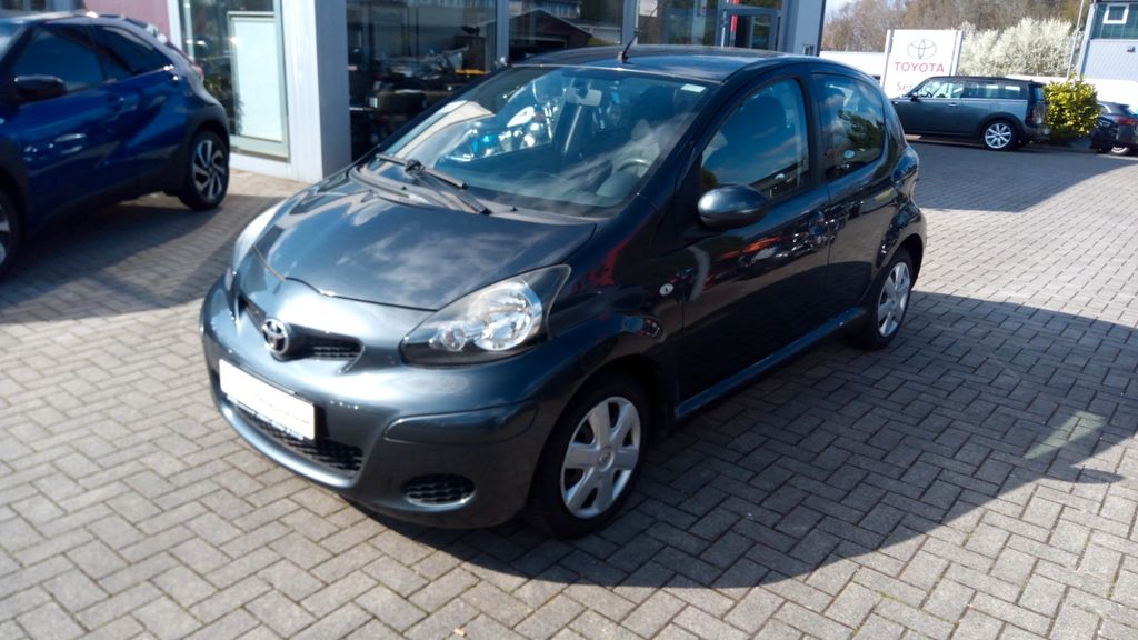 Toyota Aygo (X) 116.000 km 1.900 &euro; Ratingen 40882