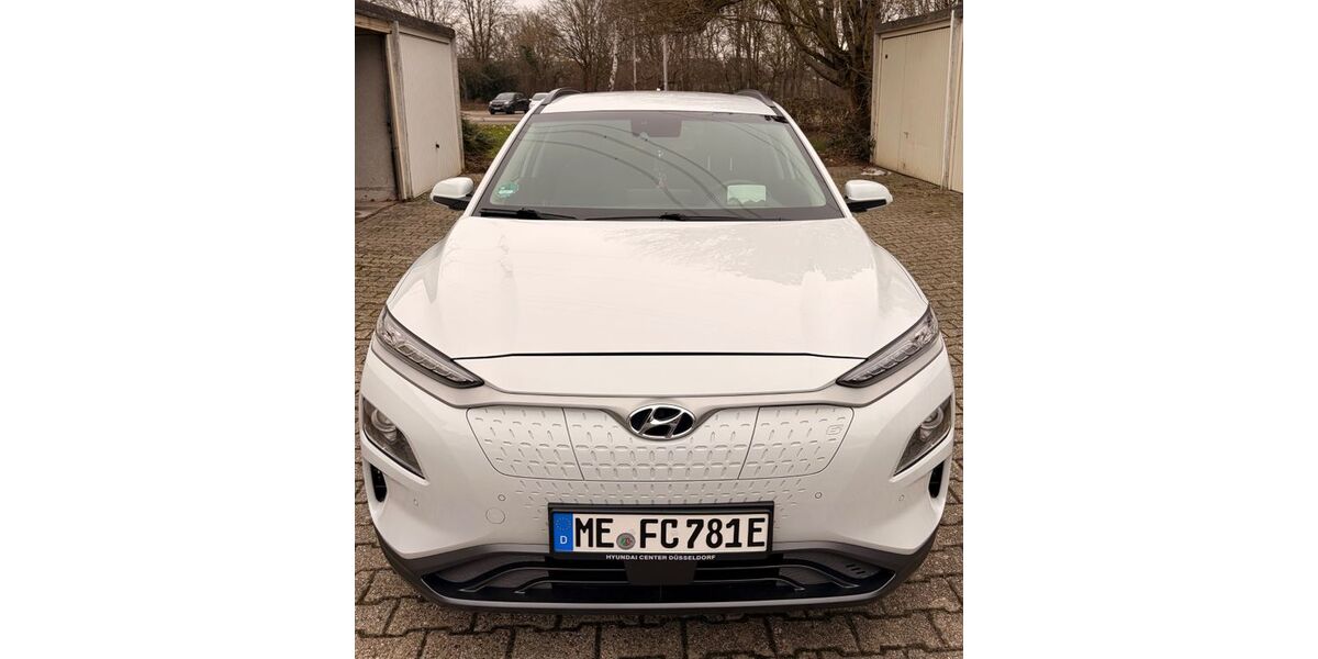 Hyundai KONA Elektro 34.000 km 21.500 &euro; Monheim 40789
