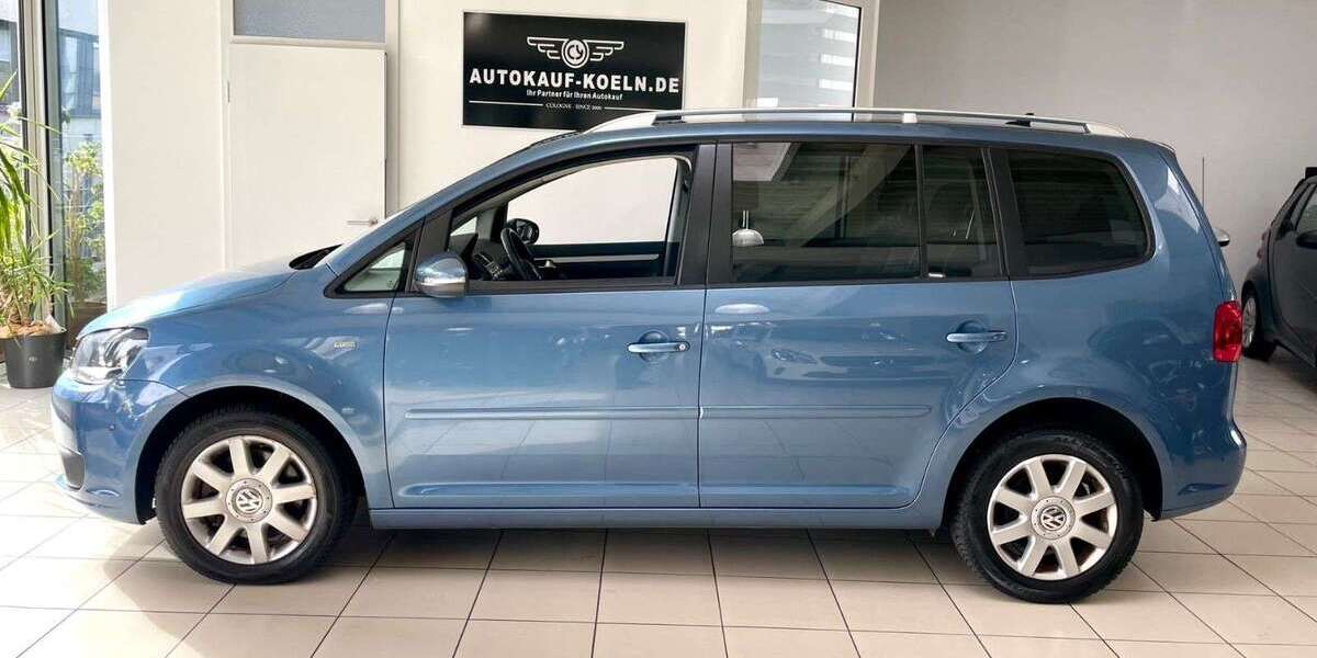 VW Touran 156.385 km 10.490 &euro; Köln 51067