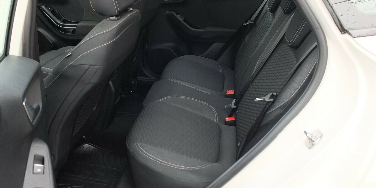 Ford Puma TITANIUM ECO BOOST NAVI PDC BLUETOOTH 107.845 km 13.908 &euro; Köln 50858