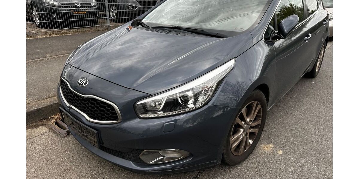 Kia Andere 237.000 km 4.499 &euro; Köln 51145