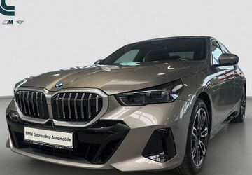 BMW 520 48.714 km 49.820 &euro; Düsseldorf 40549