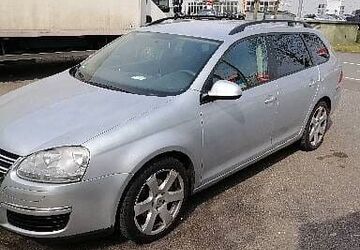 VW Golf 240.000 km 2.600 &euro; Köln 51103