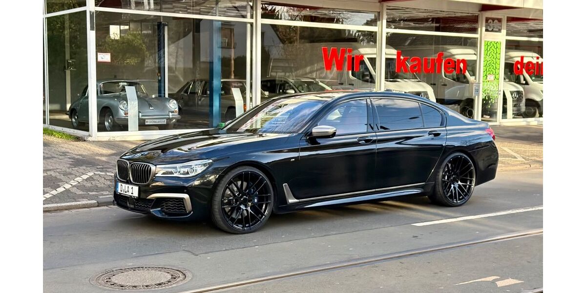 BMW M760 125.000 km 59.845 &euro; Düsseldorf (Unterrath) 40468