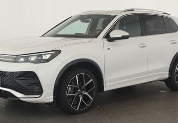 VW Tiguan 26.600 km 44.784 &euro; Düsseldorf 40233